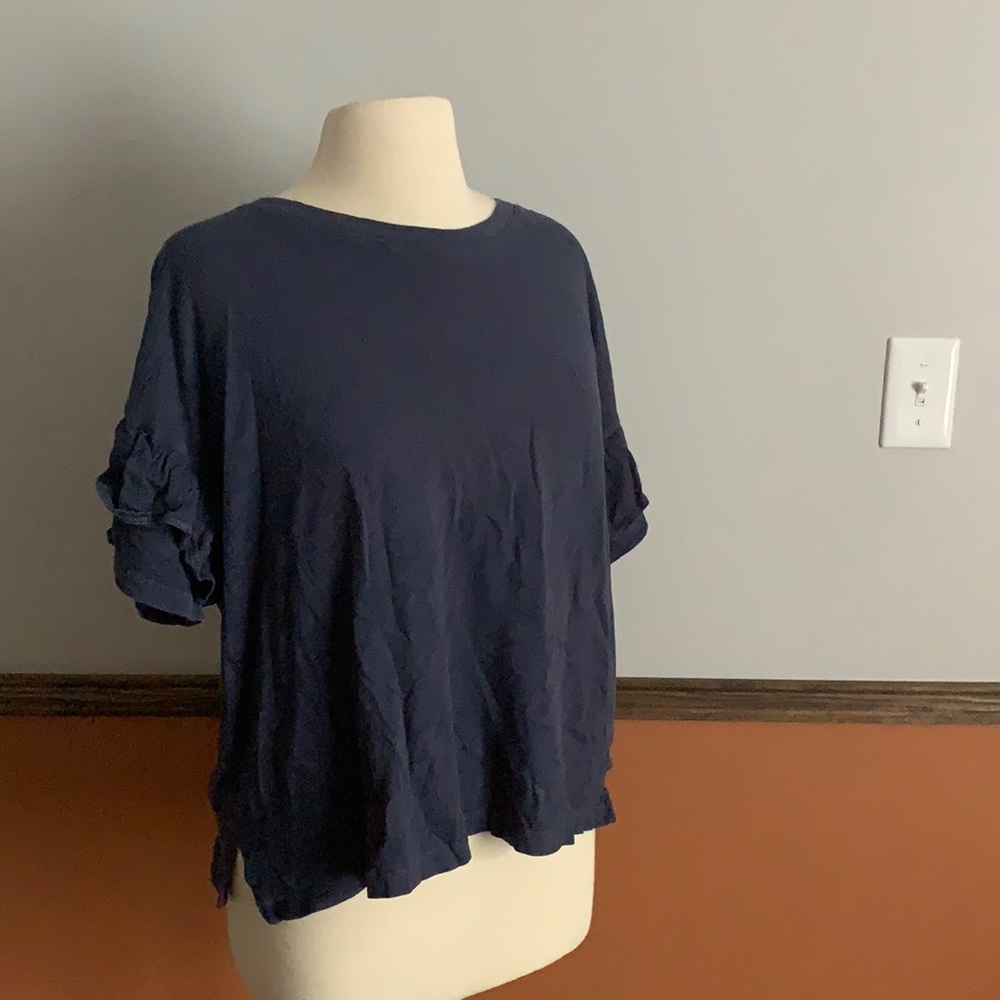 Gap shirt